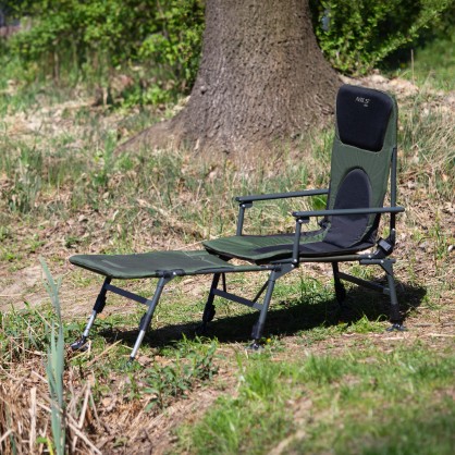 NC1802 fotel wędkarski z podnóżkiem nils camp