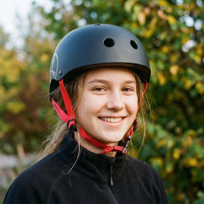 MTW001-2 KASK CZARNY S(52-56CM) NILS EXTREME